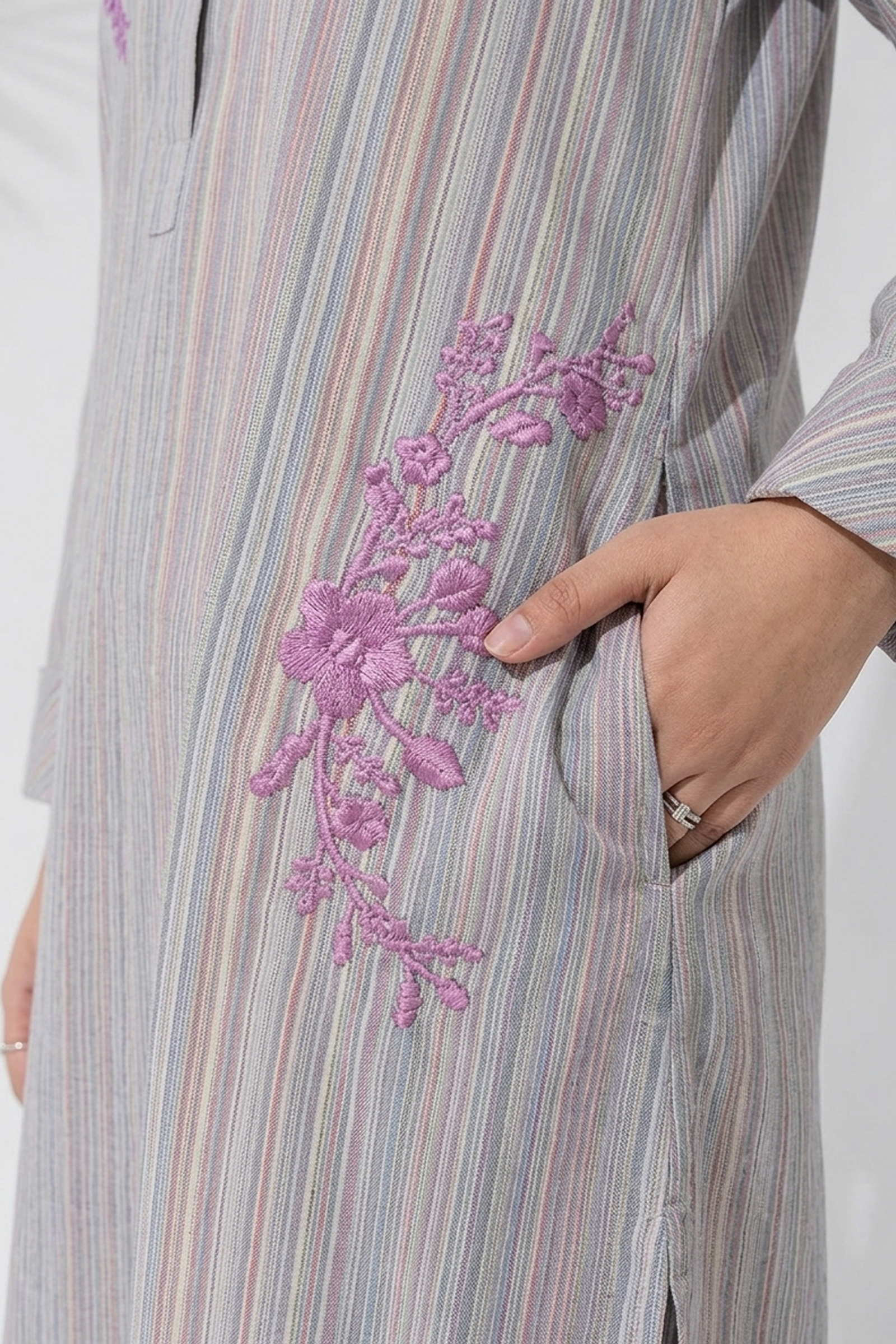 Embroidered lining shirt /1pc