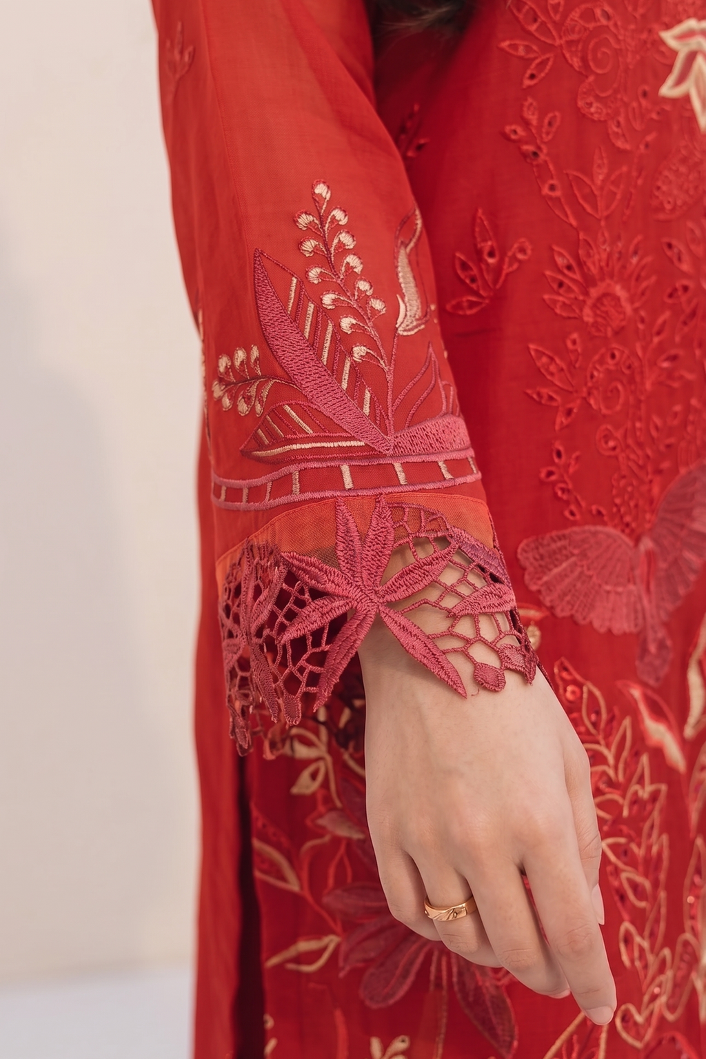 Aatish-e-Zar| 3 Piece Embroidered Lawn Suit